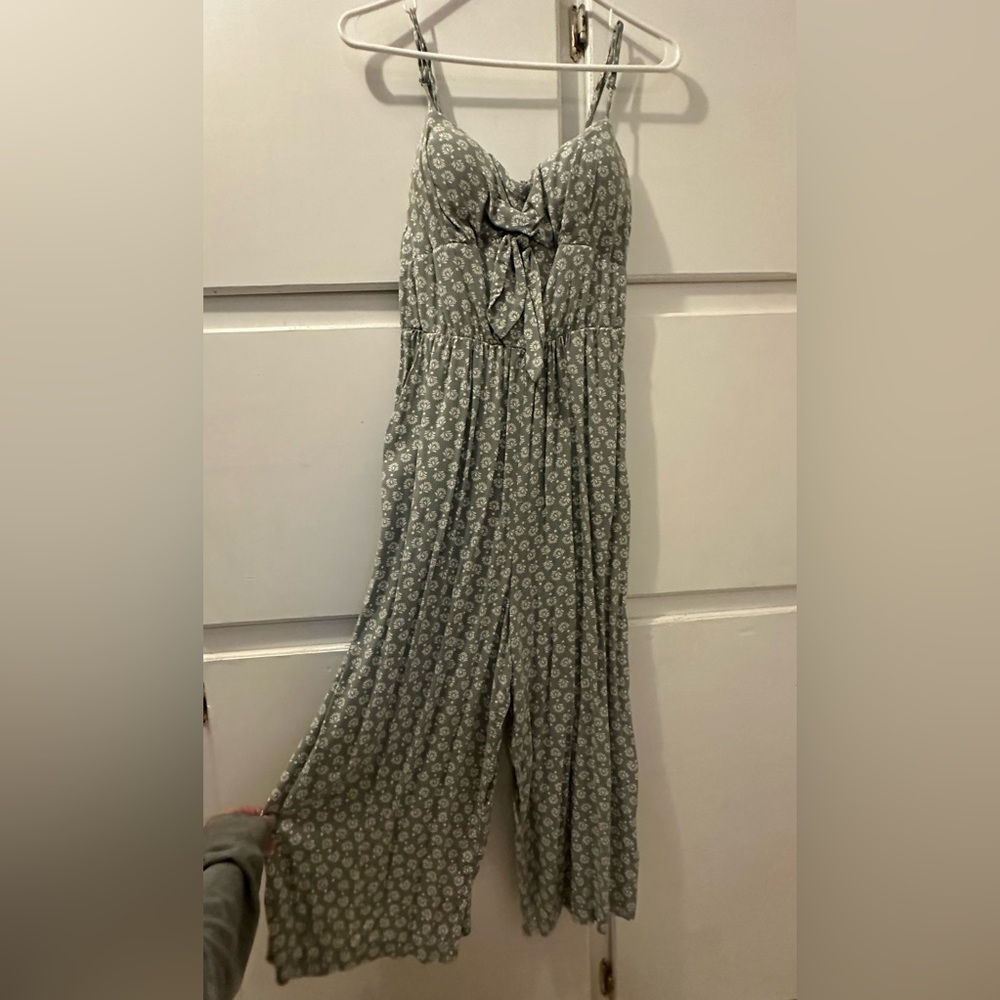 Green and white padded floral jumpsuit. Size Large